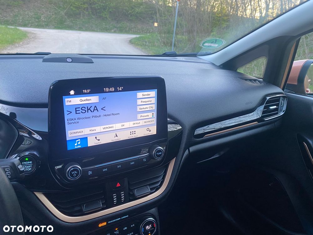 Ford Fiesta 1.0 EcoBoost S&S TITANIUM X - 27