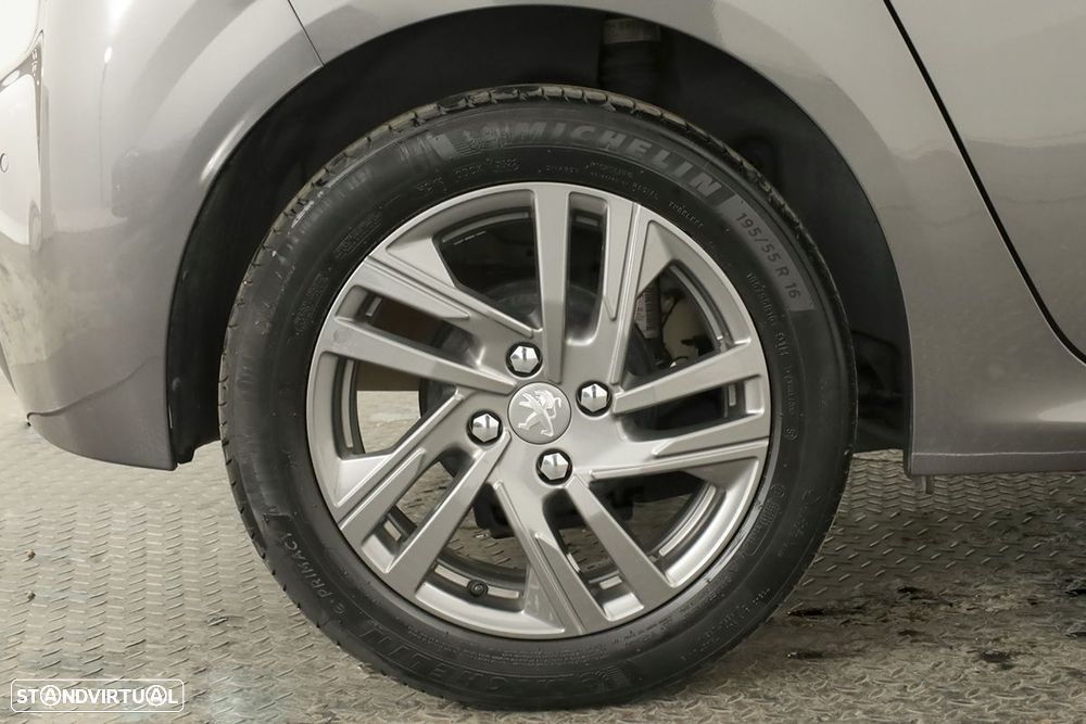 Peugeot 208 1.2 PureTech Active - 5