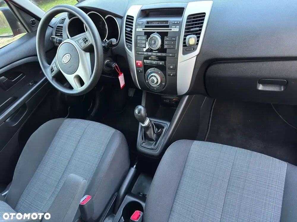 Kia Venga 1.4 CVVT Vision - 9