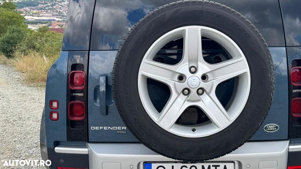 Land Rover Defender - 19