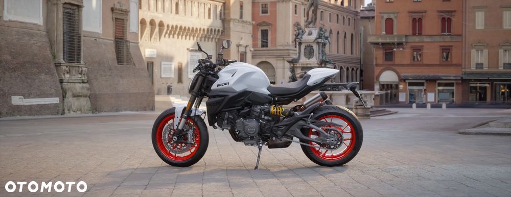 Ducati Monster - 17