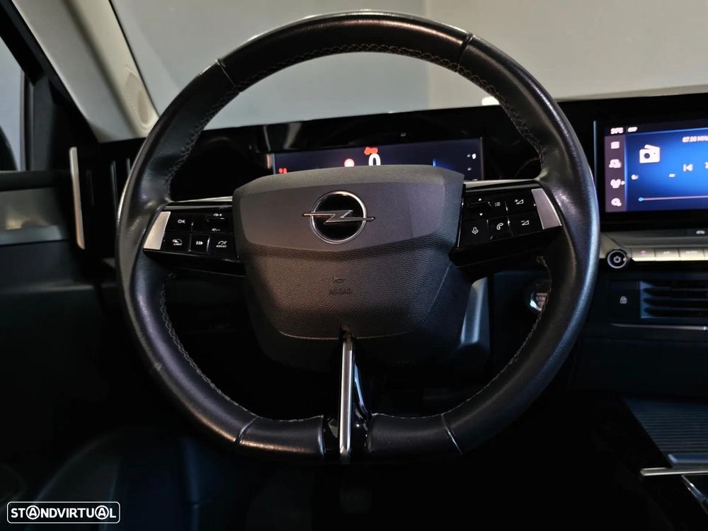Opel Astra 1.2 T Design & Tech S/S - 50