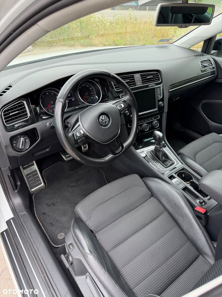 Volkswagen Golf 1.4 TSI BMT Highline DSG - 21
