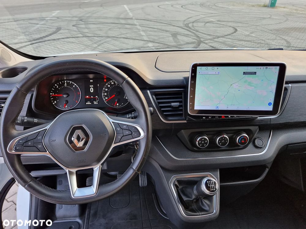 Renault Trafic 2.0 dCi - 20