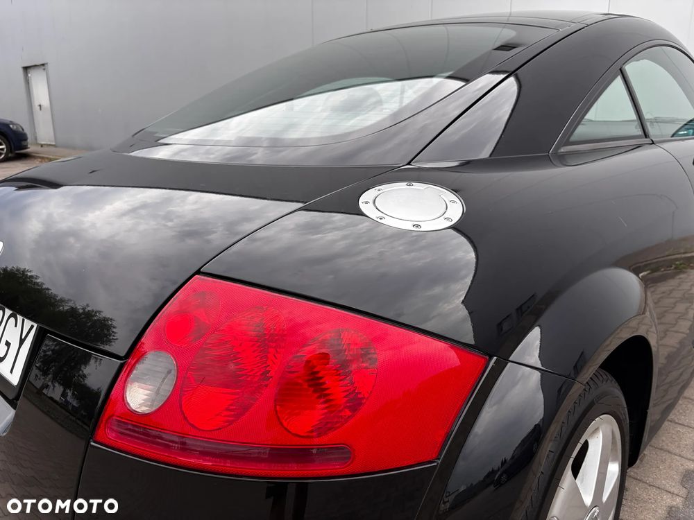 Audi TT Coupé 1.8T - 12