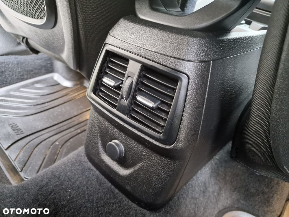 BMW Seria 2 218d Sport-Aut Advantage - 14