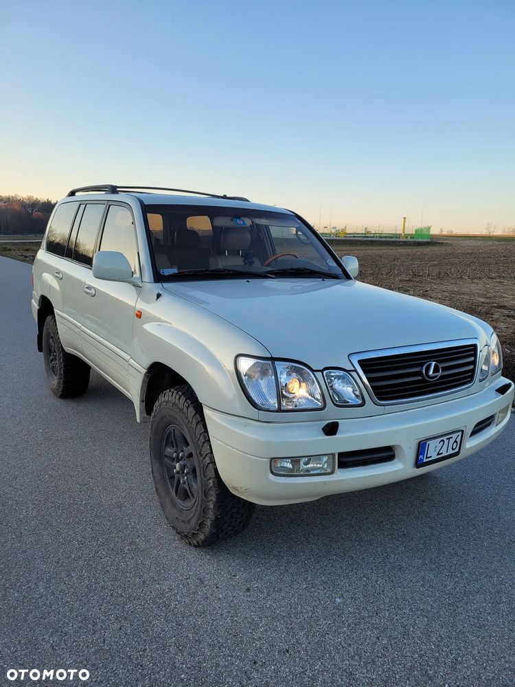 Lexus LX - 1