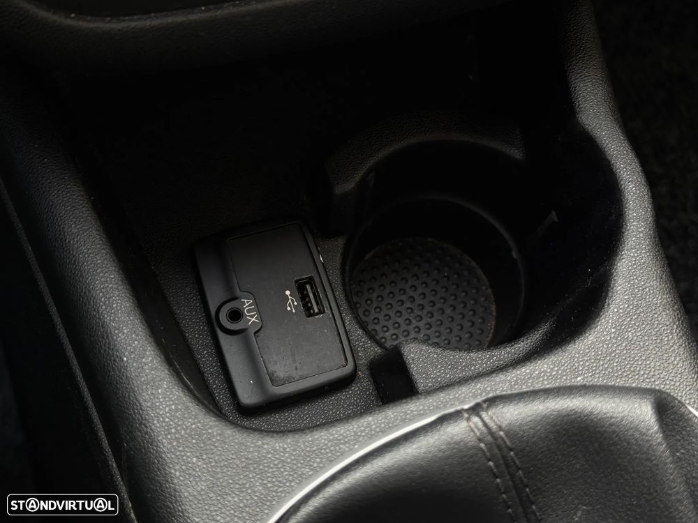 Fiat Punto 1.3 M-Jet Easy S&S - 9