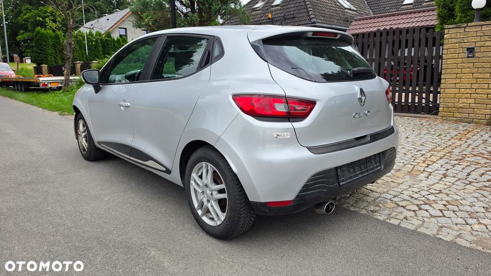 Renault Clio 1.2 16V 75 Dynamique - 8
