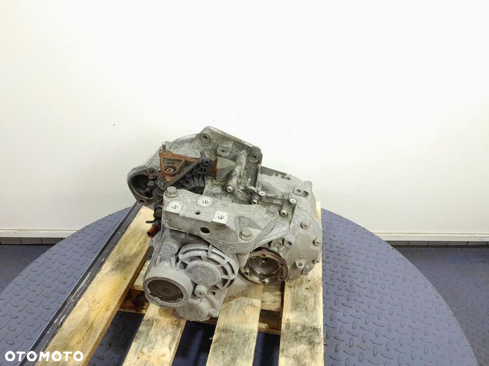 VW EOS 2.0 TFSI 200 KM SKRZYNIA BIEGÓW MANUAL 6B KNU - 4