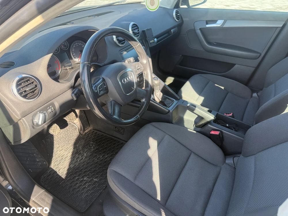 Audi A3 Sportback - 5