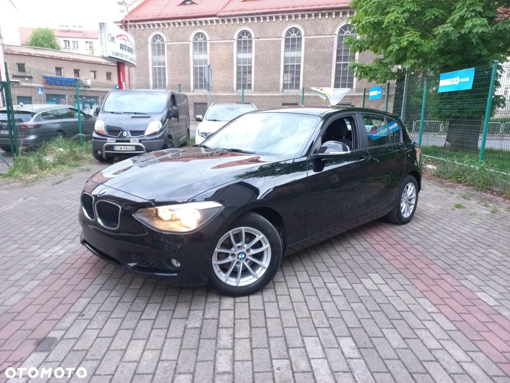 BMW Seria 1 118i - 18