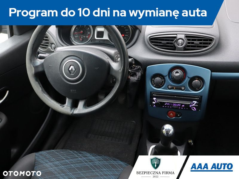 Renault Clio - 8