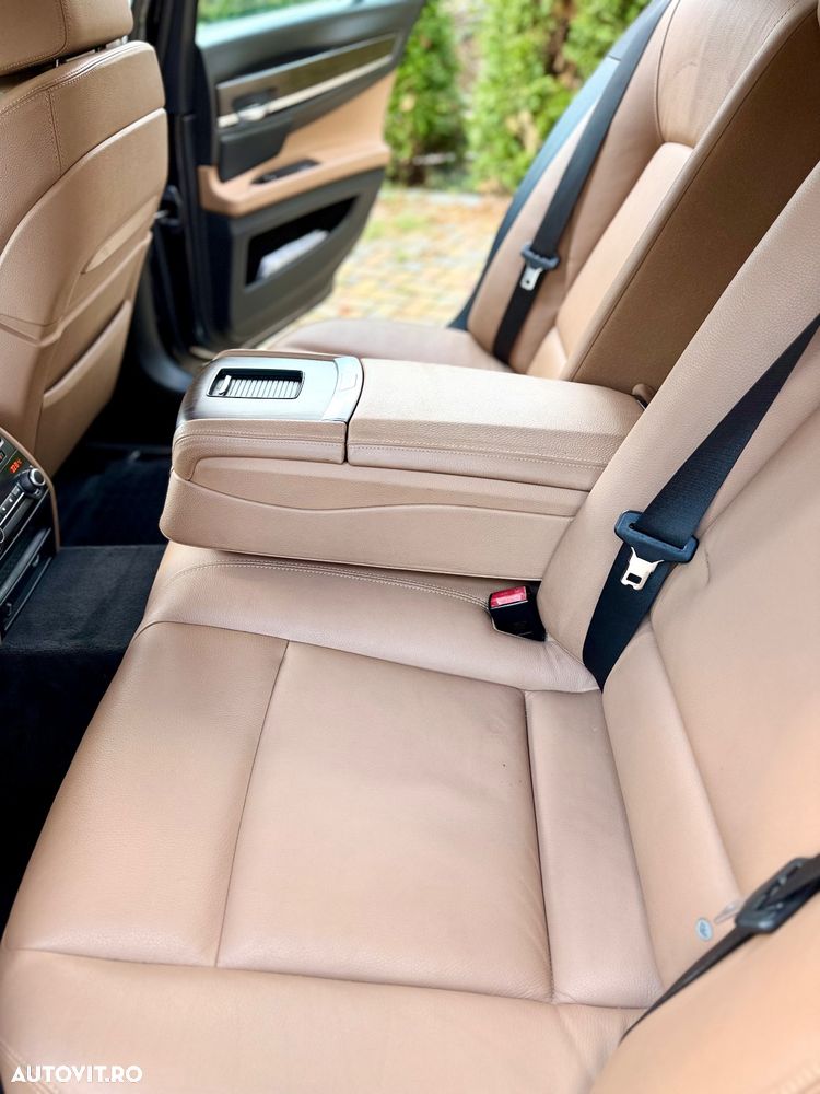 BMW Seria 7 730d - 18