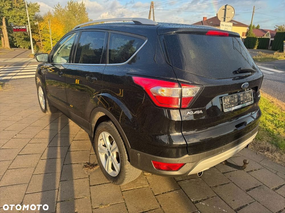 Ford Kuga 1.5 EcoBoost 2x4 Titanium - 24