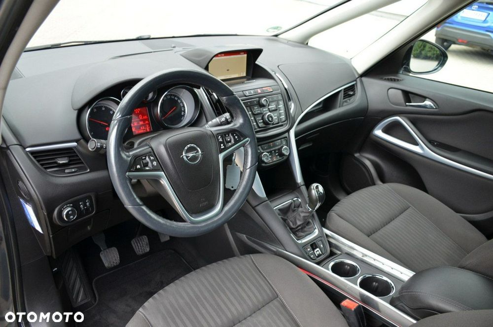 Opel Zafira - 22