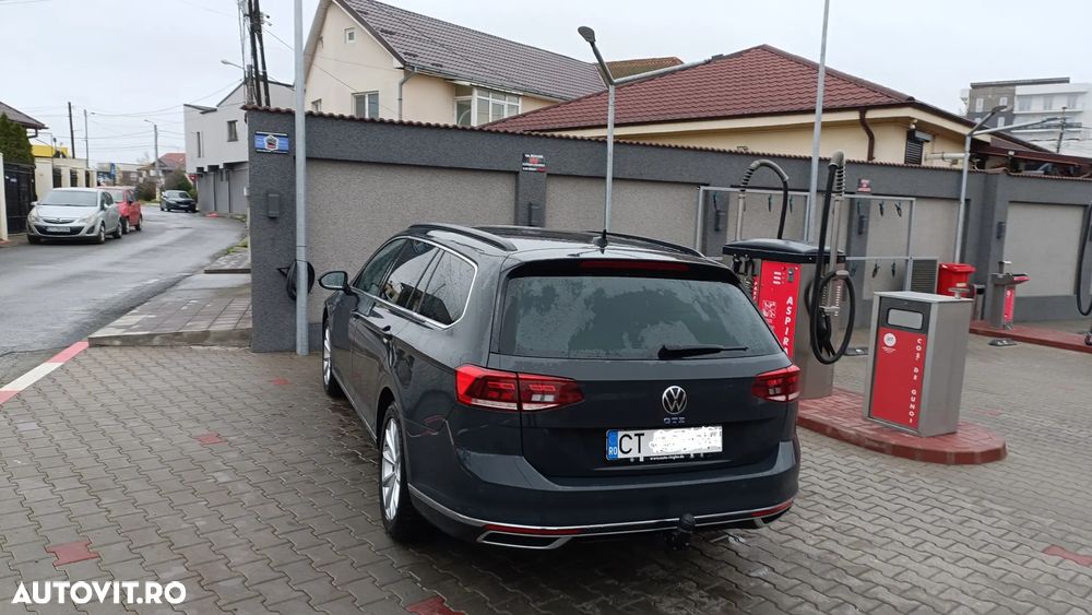 Volkswagen Passat - 17
