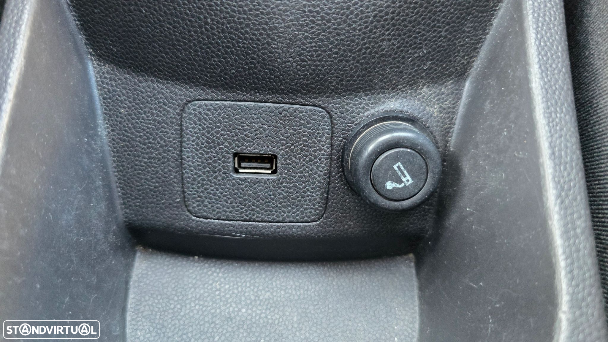 Ford Fiesta 1.0 T EcoBoost STLine - 30
