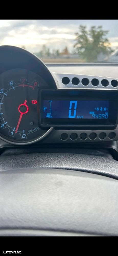 Chevrolet Aveo 1.2 DOHC 86 CP MT5 LT - 8