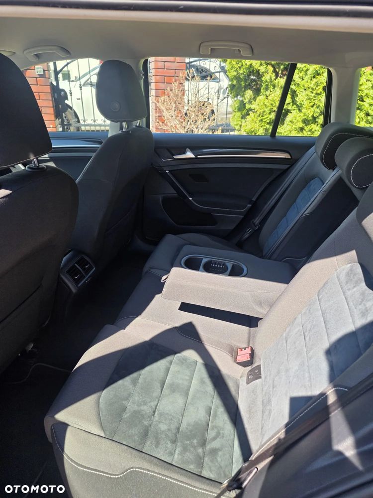 Volkswagen Golf 2.0 BlueTDI Highline - 10