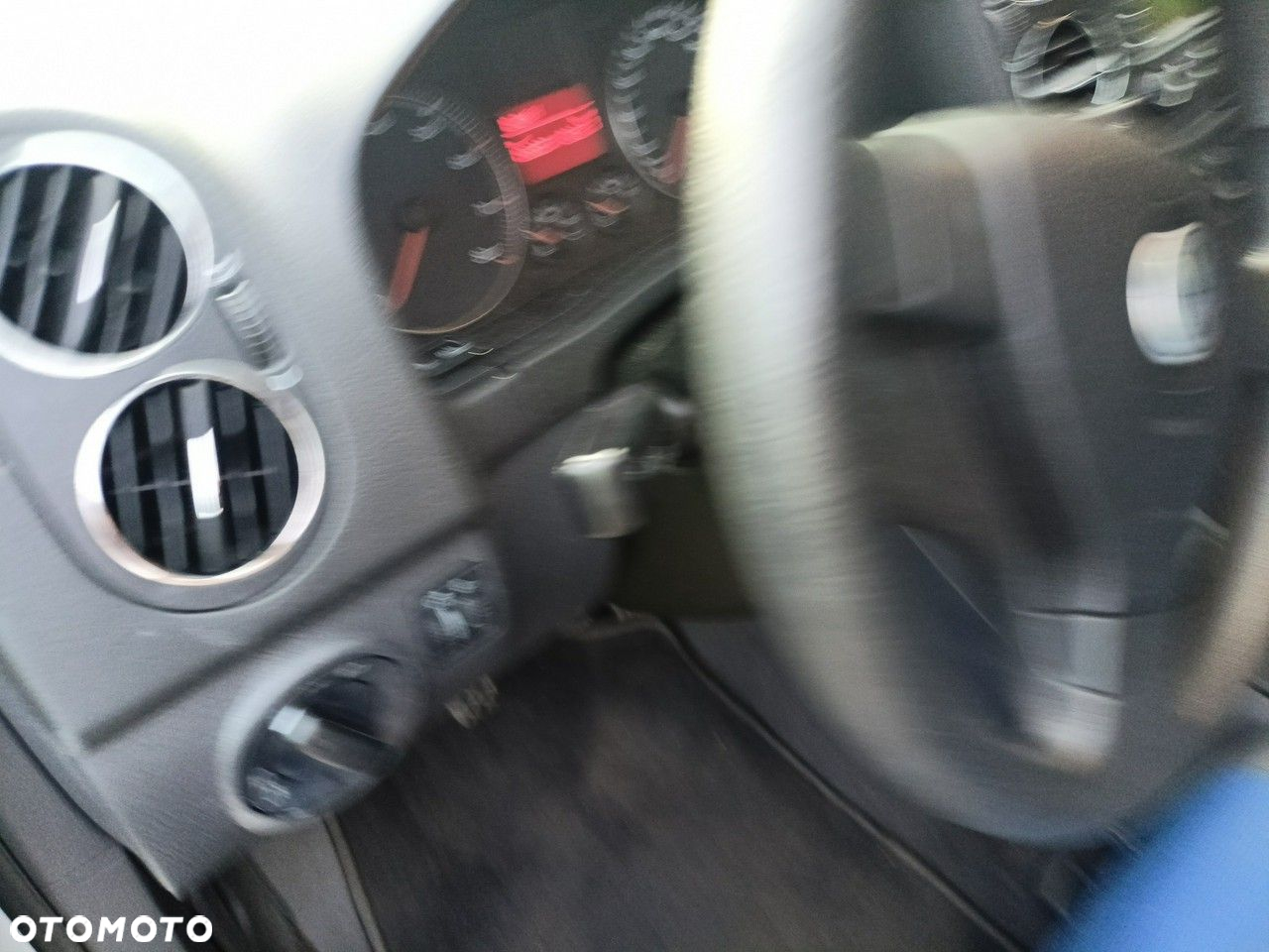 Volkswagen Golf Plus - 33