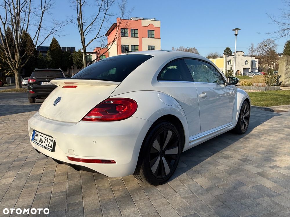 Volkswagen Beetle 2.0 TDI DPF Sport - 4