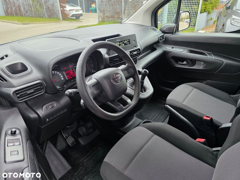 Toyota PROACE CITY - 24