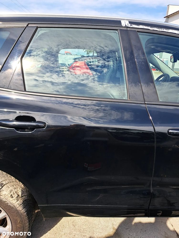 VOLVO XC60 II KLAPA BAGAŻNIKA KOD LAKIERU 019 - 7