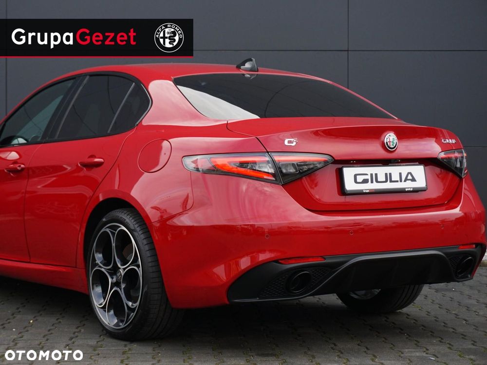 Alfa Romeo Giulia - 4
