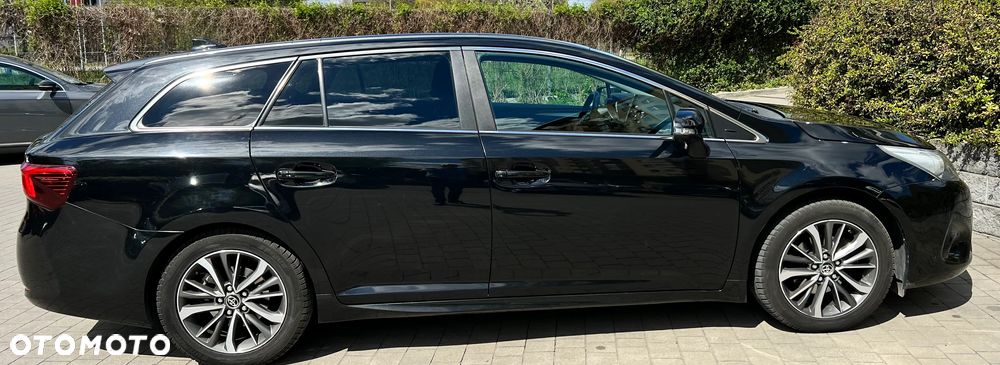 Toyota Avensis 1.8 Premium MS - 2