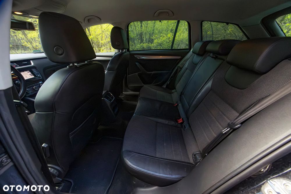 Skoda Octavia 2.0 TDI DSG Style - 14
