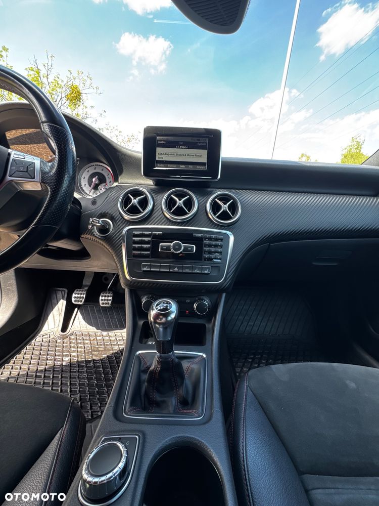 Mercedes-Benz Klasa A 180 AMG Line - 30