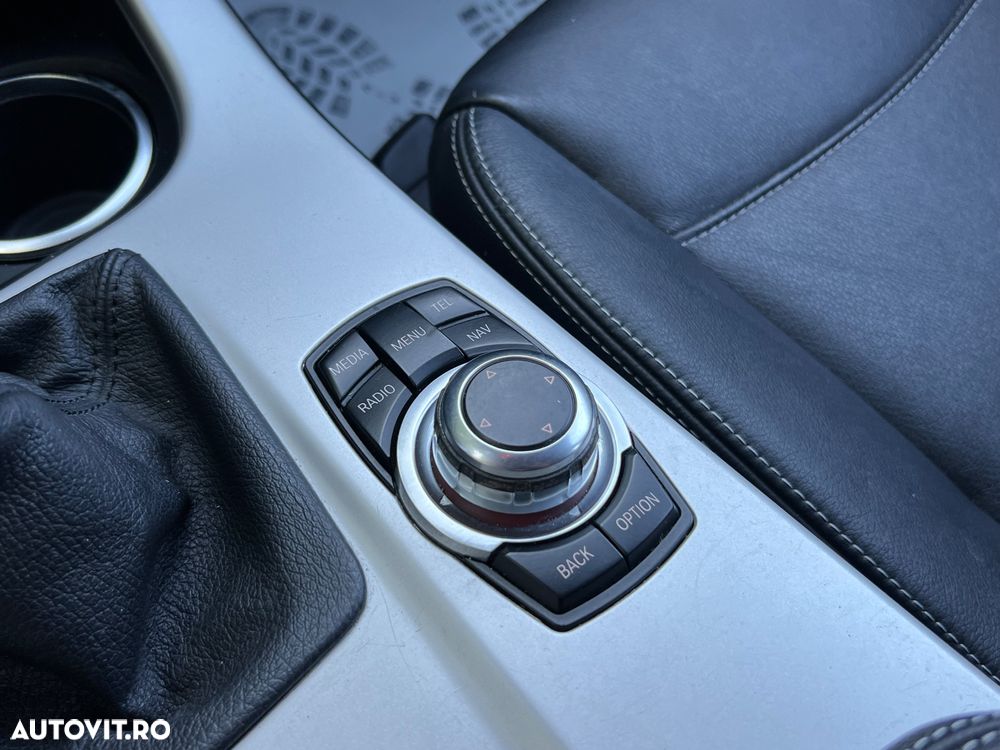 BMW X3 sDrive18d - 17