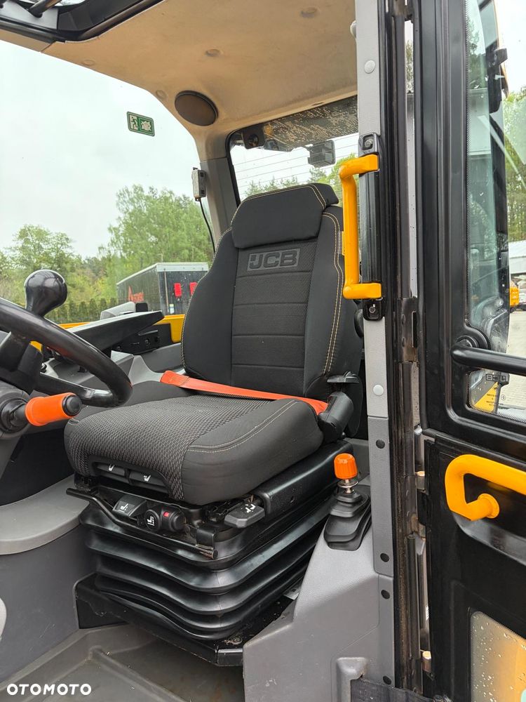 JCB 532-70 AGRI PRO Dualtech - 16
