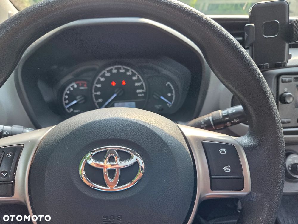 Toyota Yaris 1.5 Active - 26
