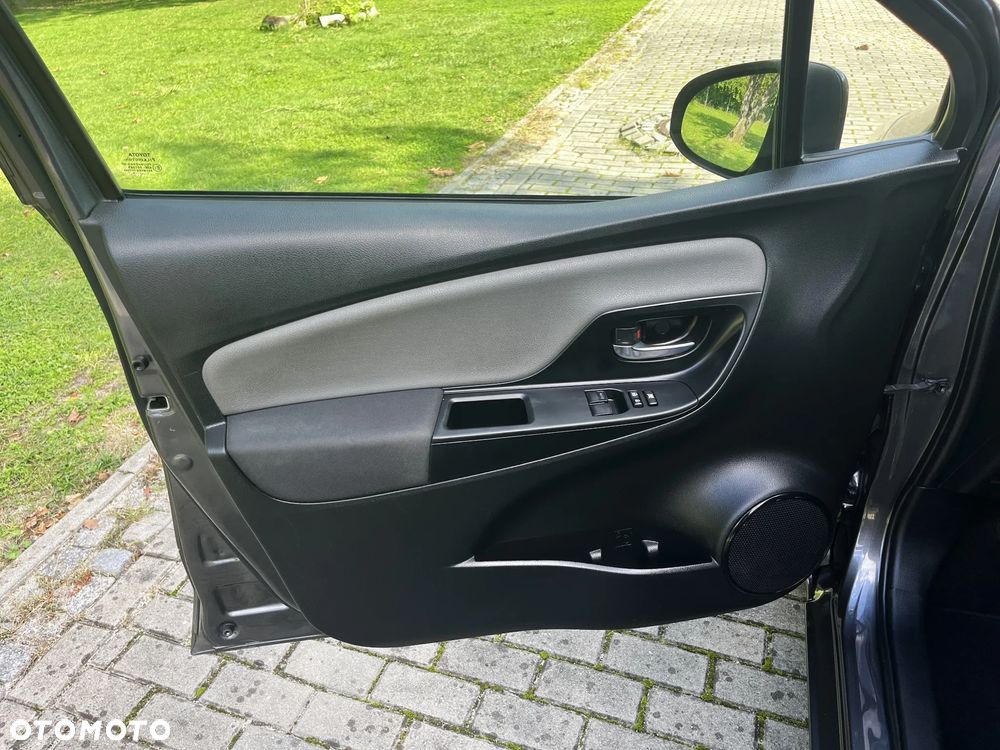 Toyota Yaris ver-hybrid-1-5-vvt--i-comfort - 35