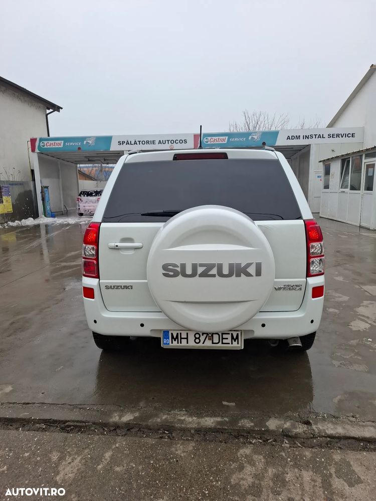Suzuki Grand Vitara 1.9 DDIS JLX Navi - 2