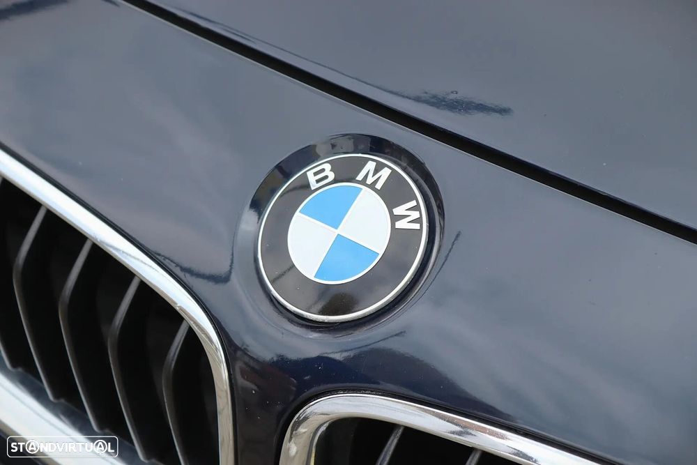 BMW 318 d Aut. Sport Line — fotografia 13