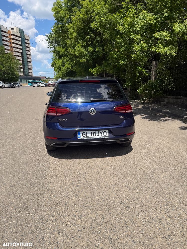 Volkswagen Golf - 5