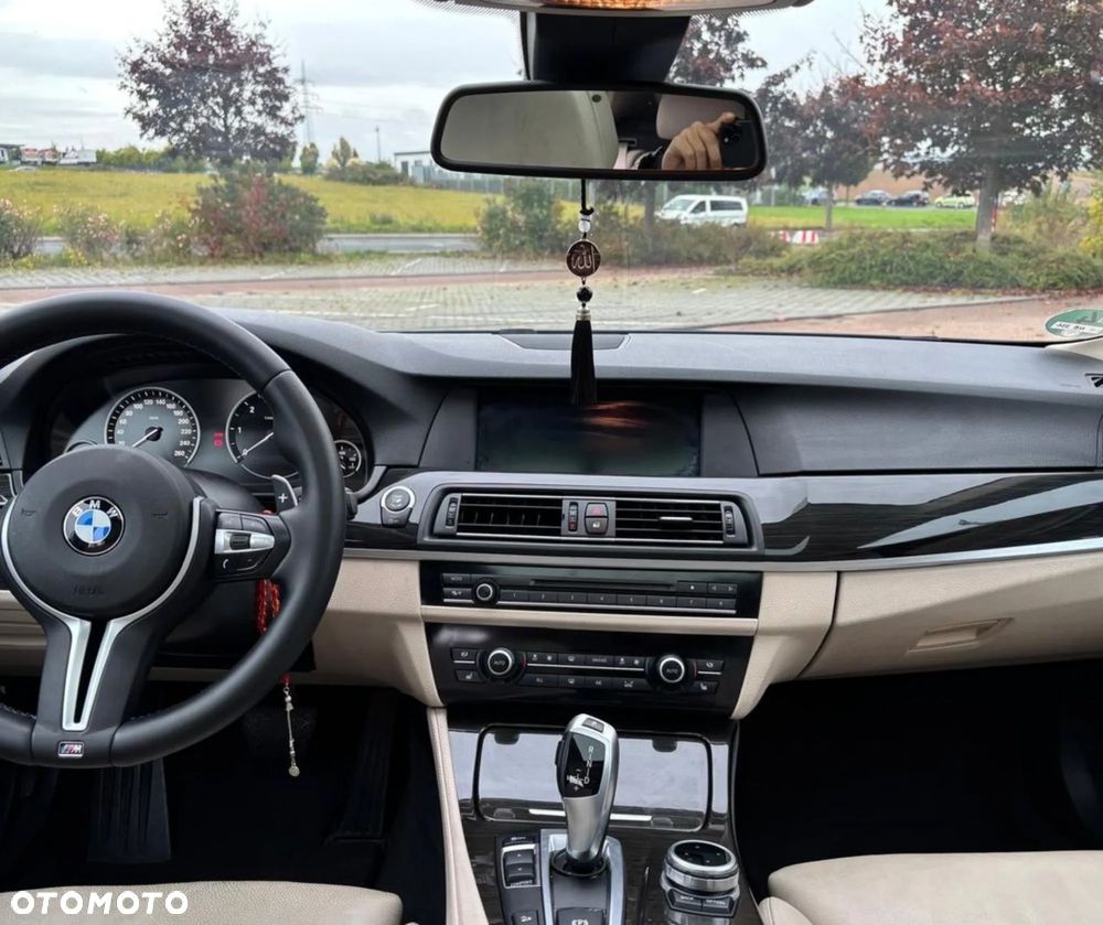 BMW Seria 5 530d xDrive - 8