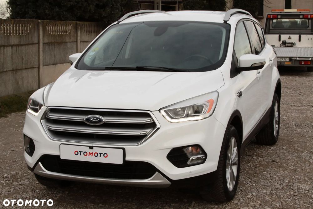 Ford Kuga 2.0 TDCi 2x4 Titanium - 5