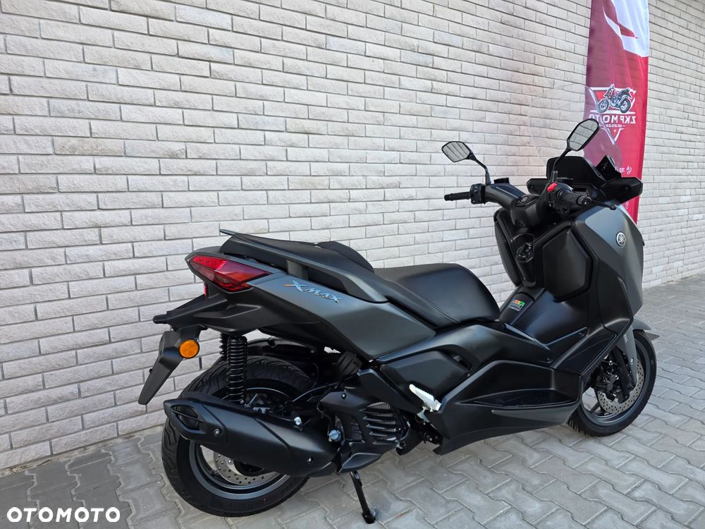 Yamaha X-max - 10