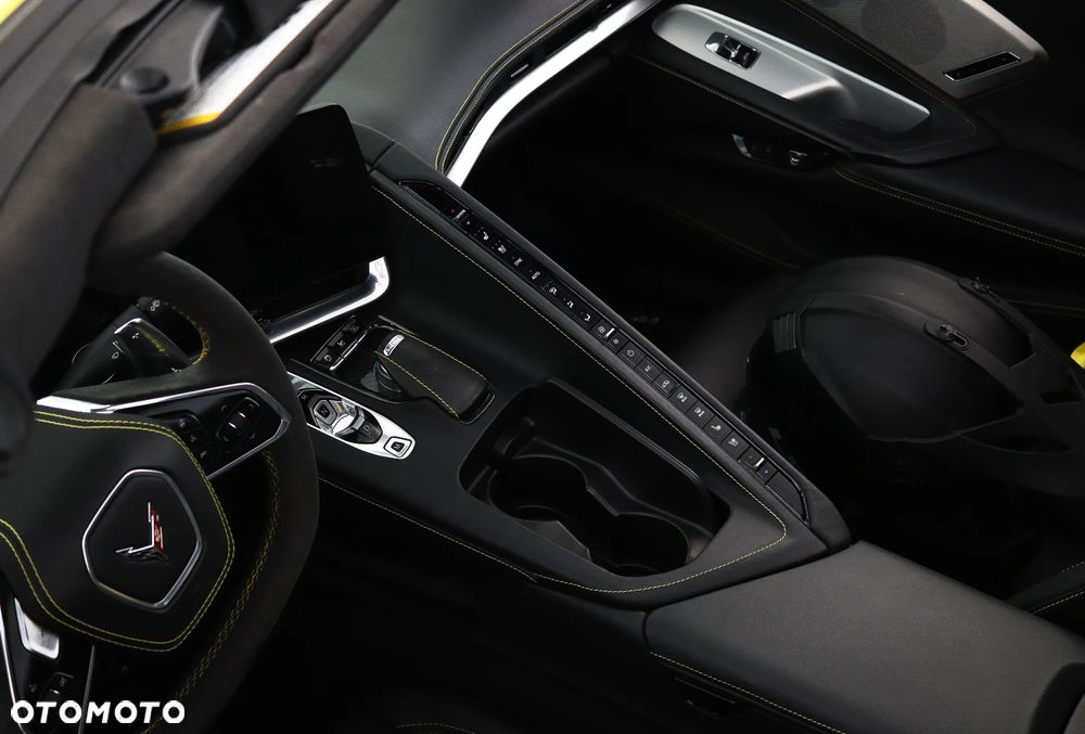 Chevrolet Corvette Stingray 3LT 6.2 V8 Automatik - 23
