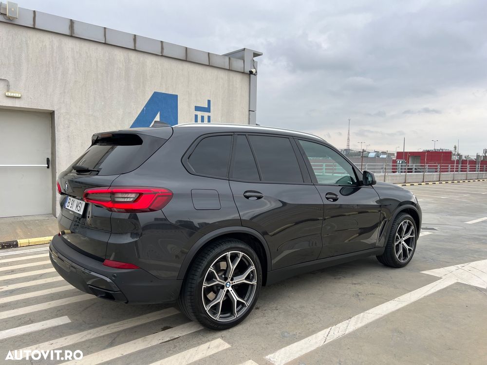 BMW X5 2019 — imagine 8