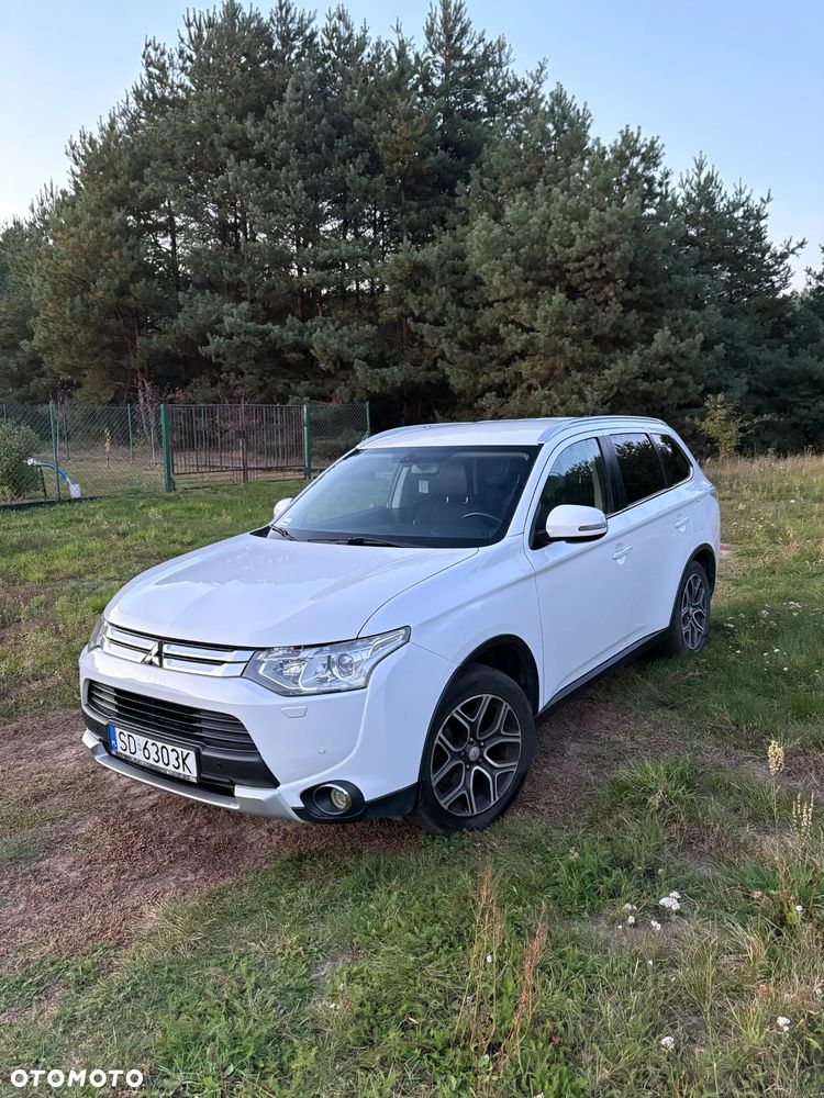 Mitsubishi Outlander - 1