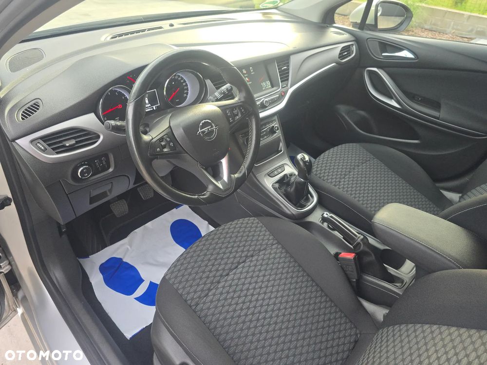 Opel Astra 1.4 Turbo Edition - 9