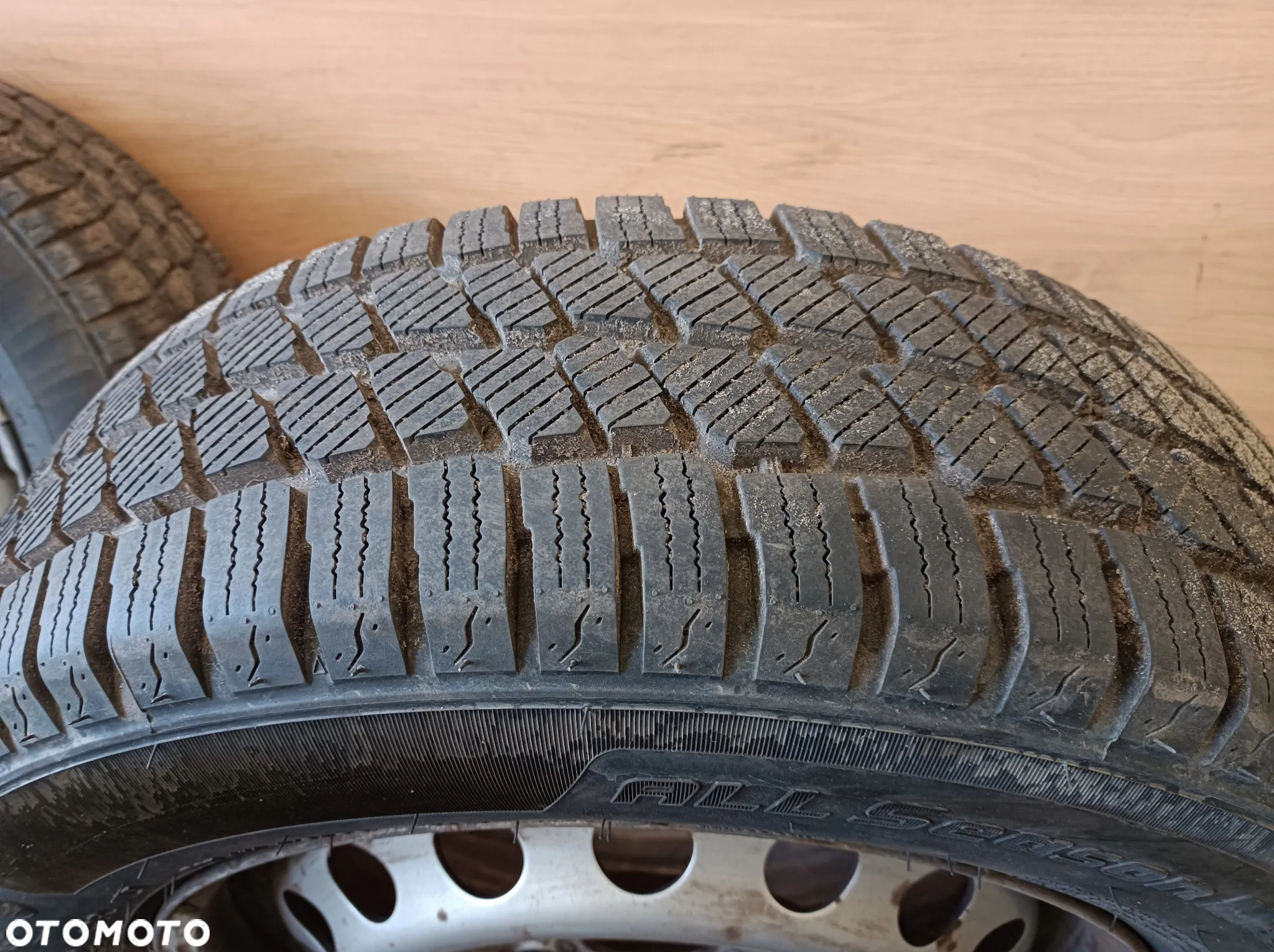 Felgi koła stalowe  NOWE opony zimowe Mercedes Vito/Viano VW T5 T6 5x112 ET54 205/65R16 C - 14