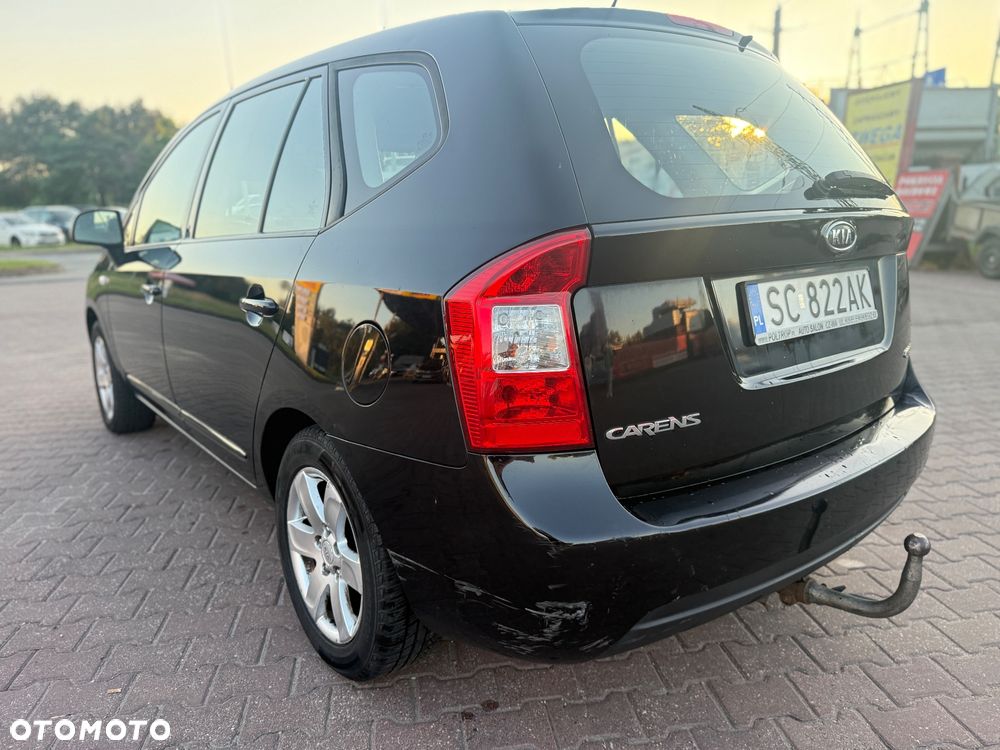 Kia Carens 2.0 CRDi Freedom - 10