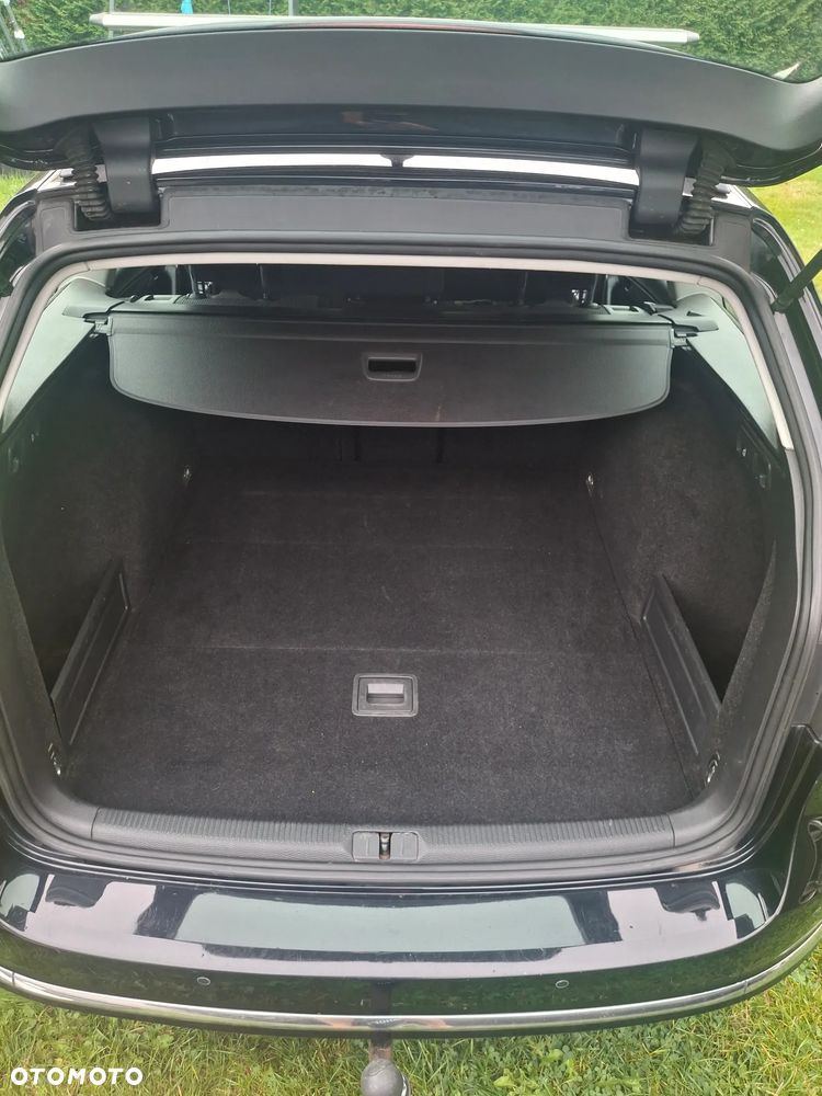 Volkswagen Passat 2.0 TDI Highline DSG - 9