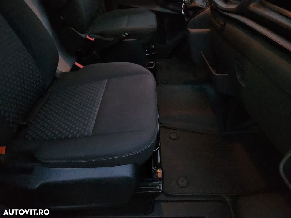 Ford Transit - 25